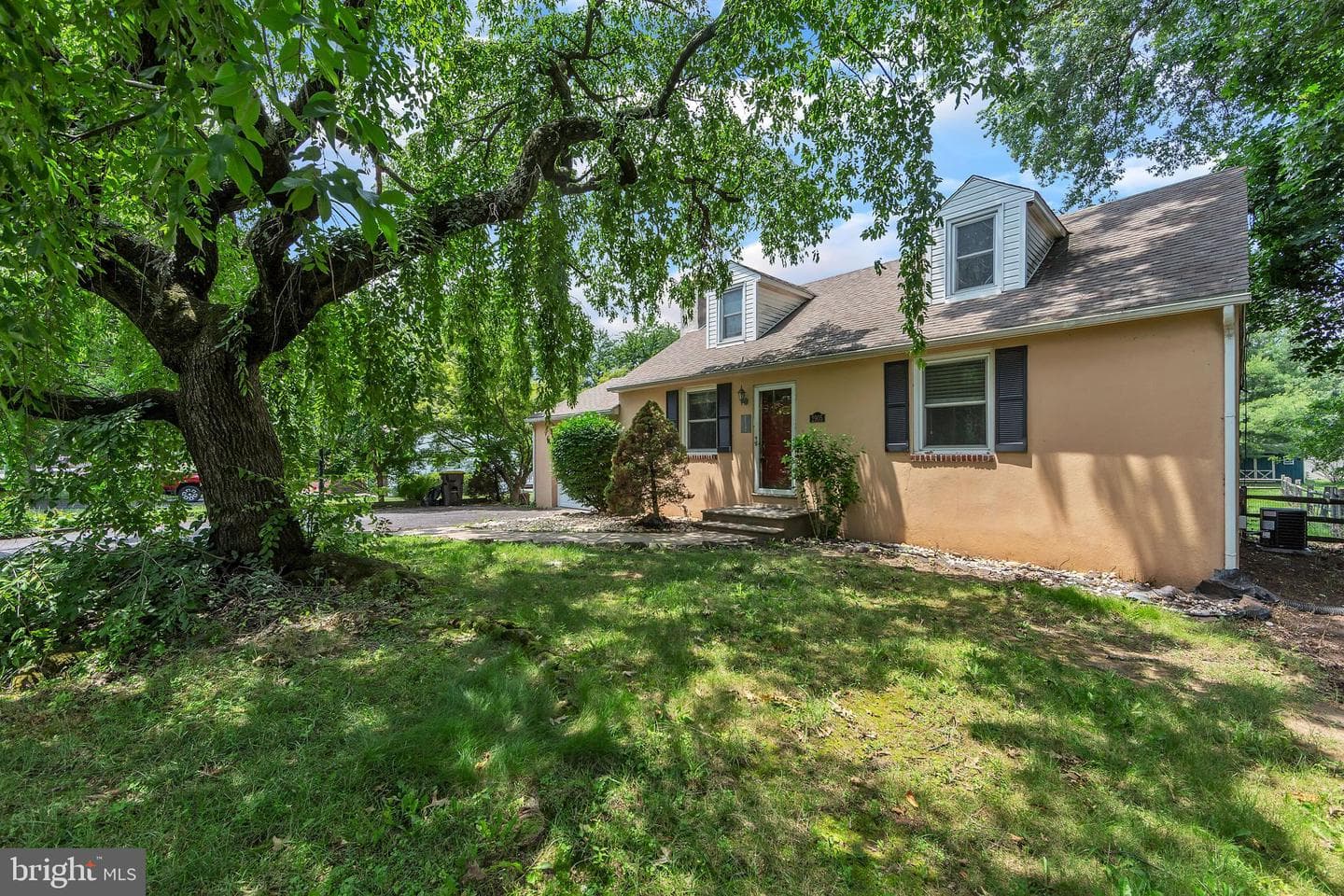 2905 Sunset Avenue photo 3