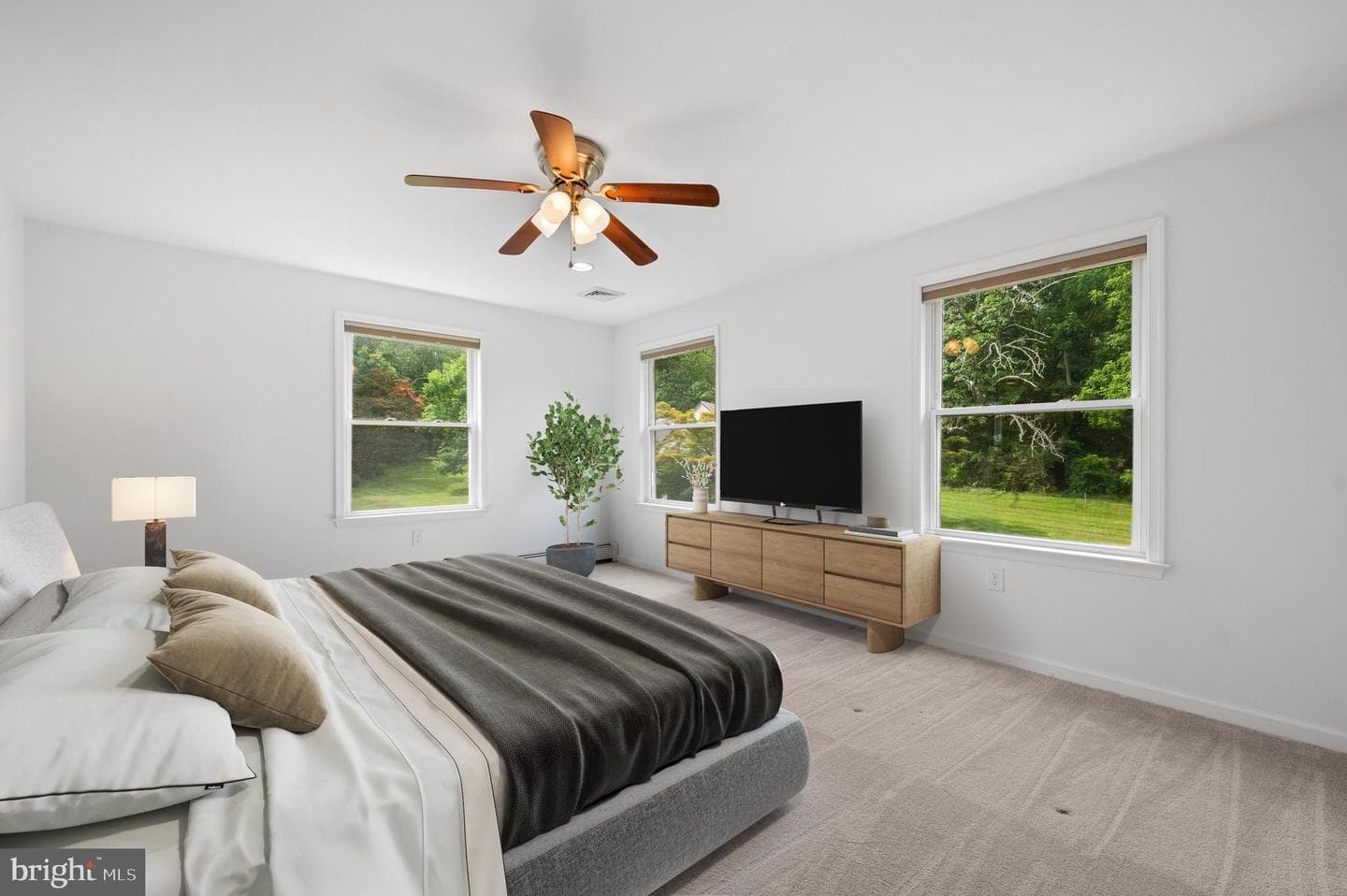 38 S Grange Avenue photo 39