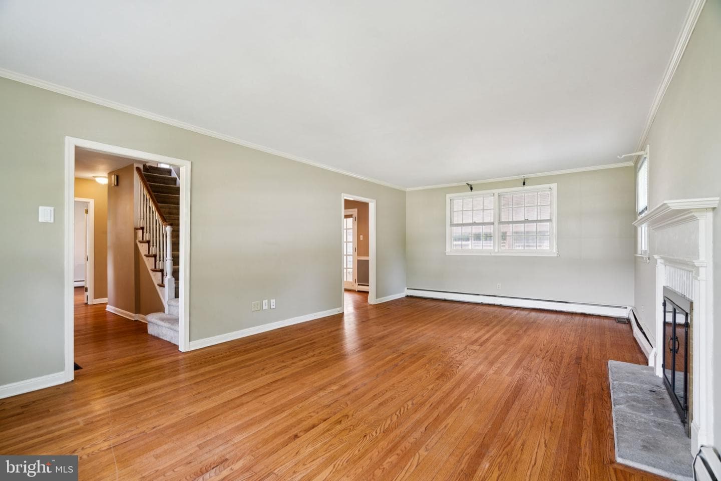 916 Davis Road photo 10