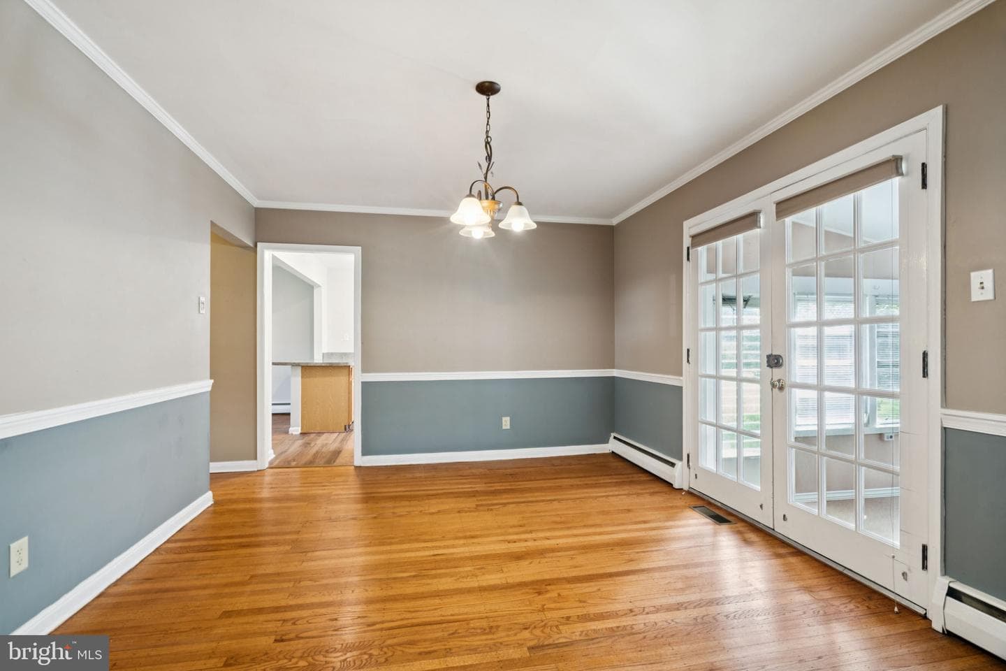 916 Davis Road photo 11