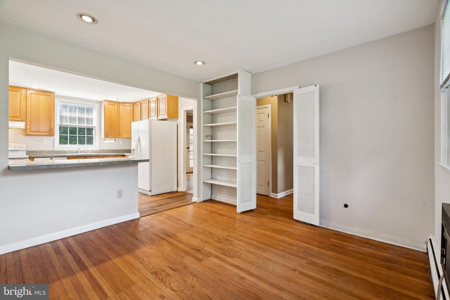 916 Davis Road photo 17