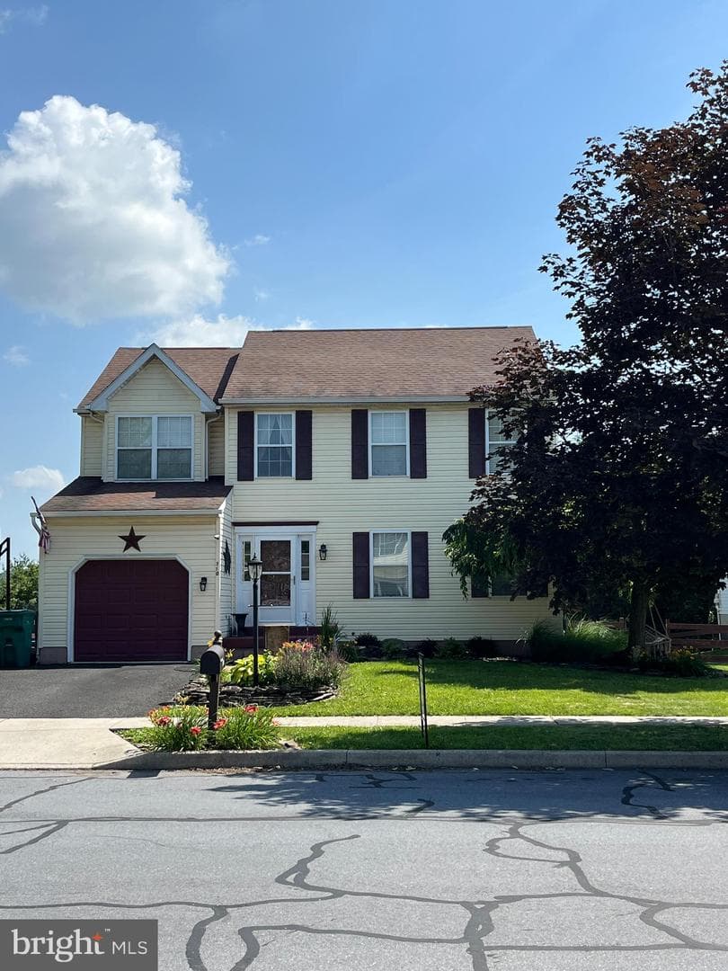710 Penn Street photo 1