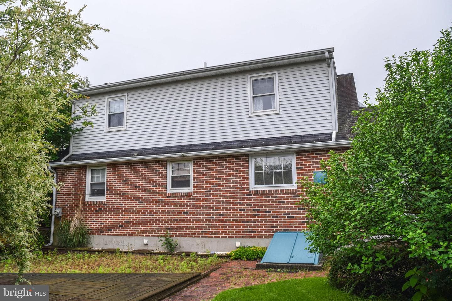 807 W Race Street photo 34
