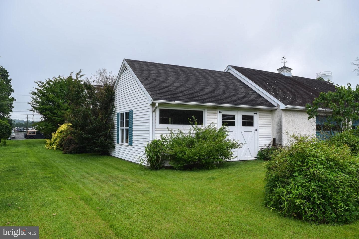 807 W Race Street photo 37