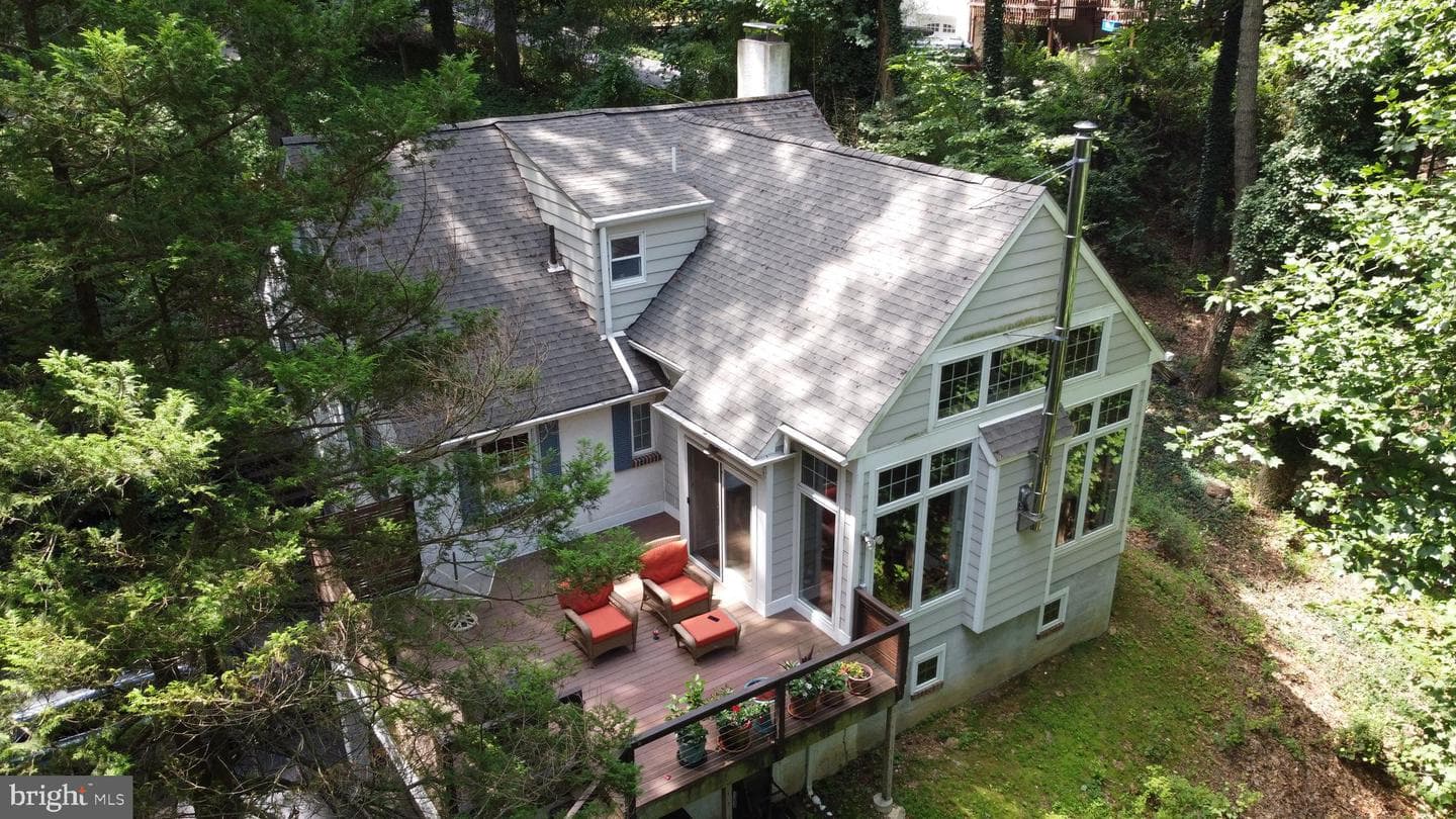540 Weadley Road photo 2