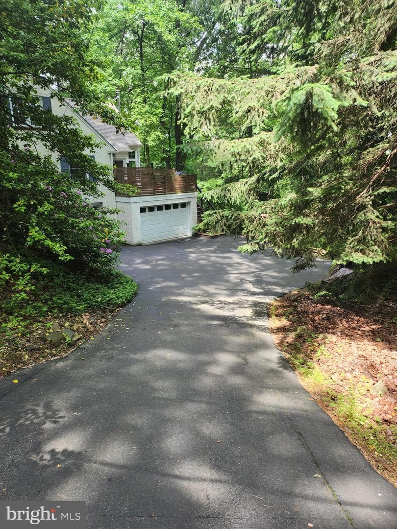540 Weadley Road photo 3