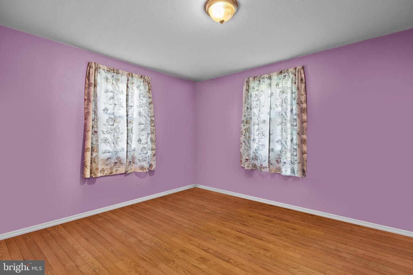 308 Edgley Avenue photo 11