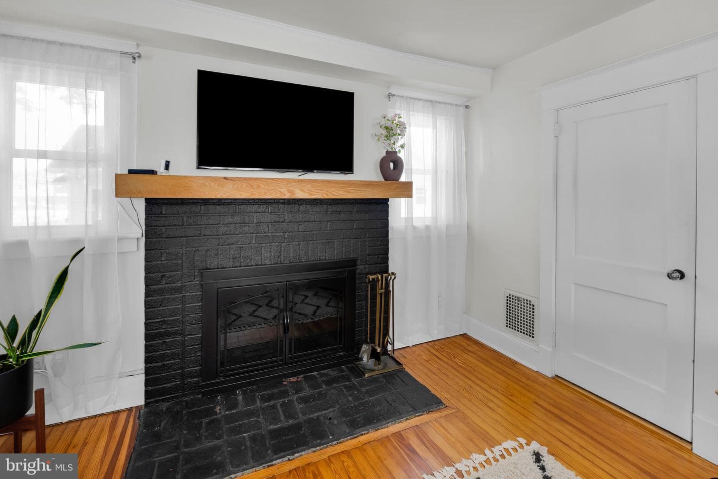443 Tennis Avenue photo 5