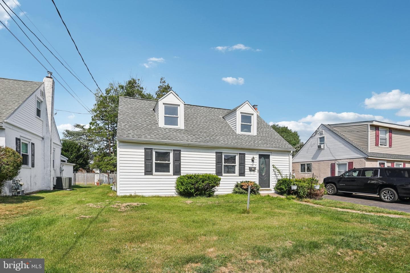 718 Harrison Avenue photo 2