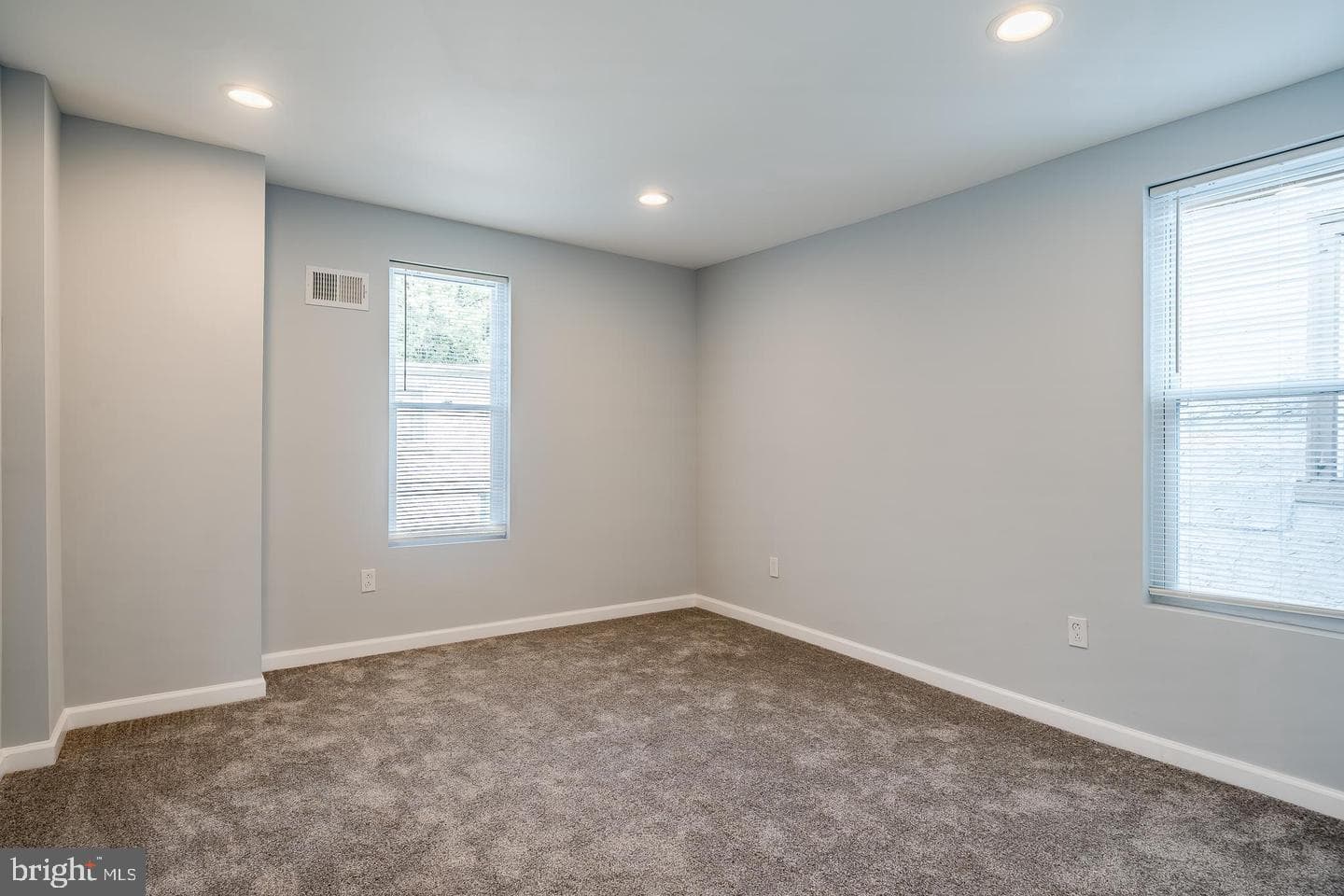 703 Arch Street photo 22