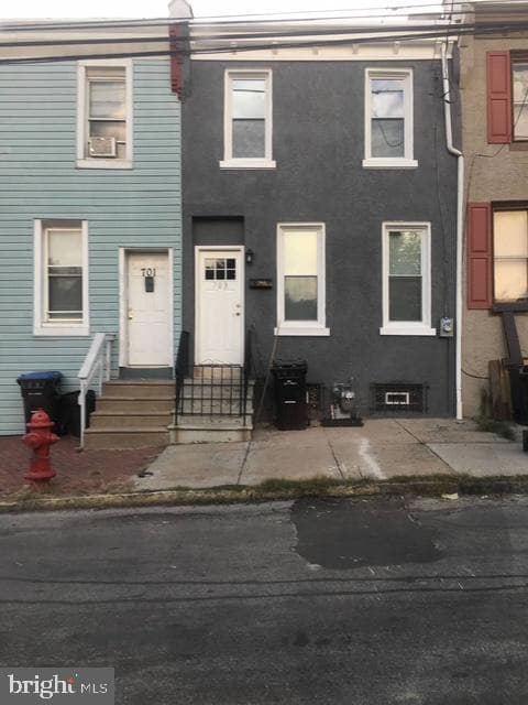703 Arch Street photo 30