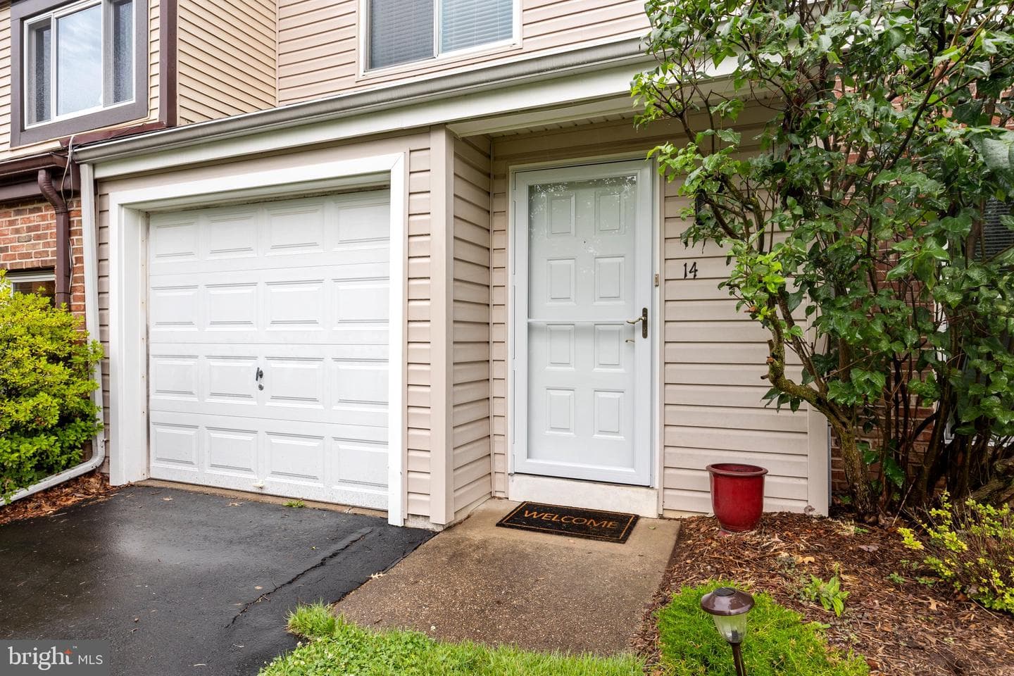 14 Log Pond Drive photo 4