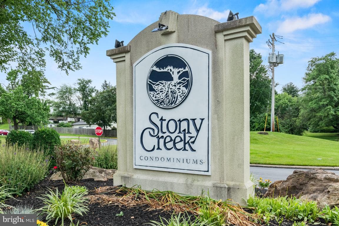 318 Stony Way photo 27