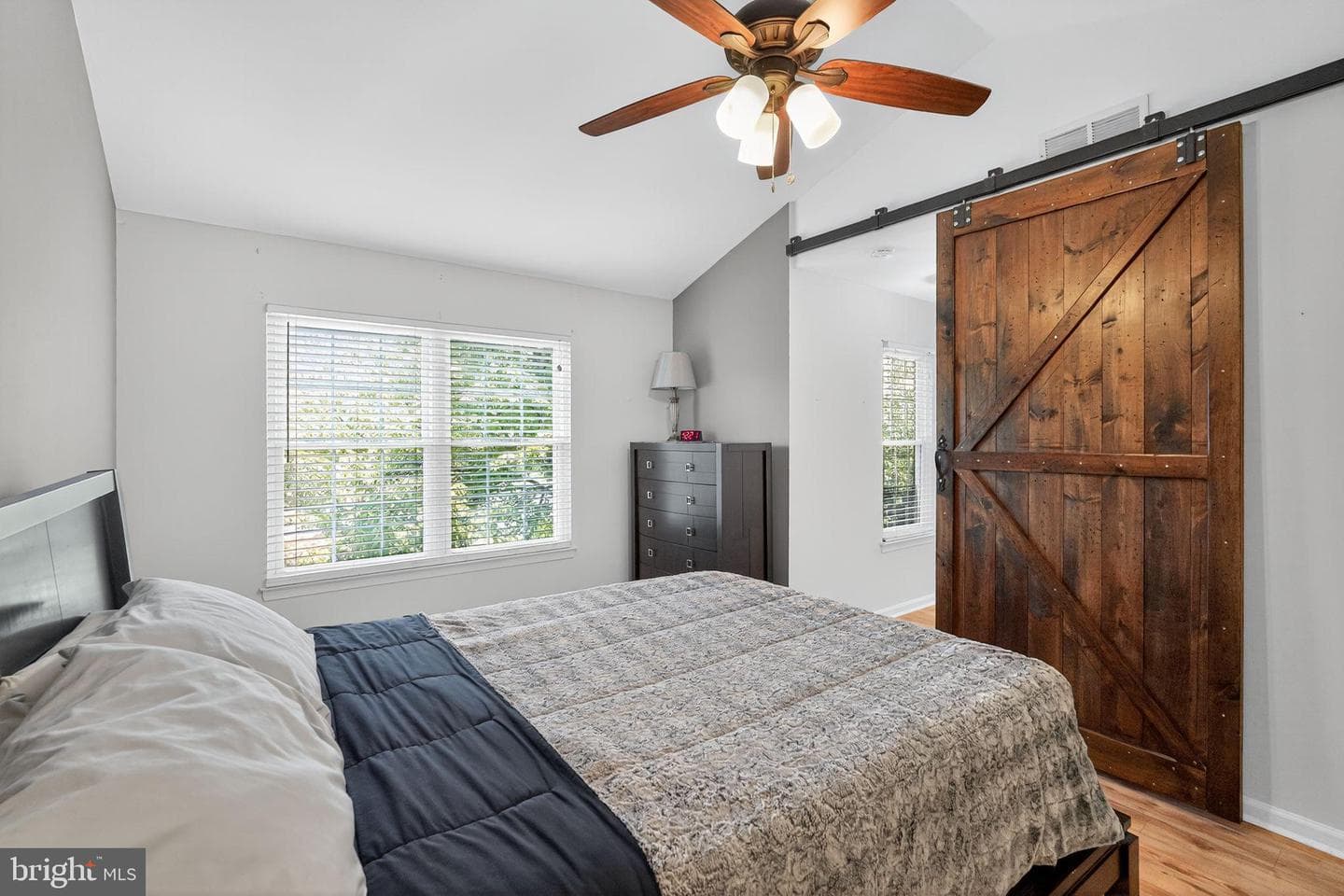 206 Saratoga Way photo 12