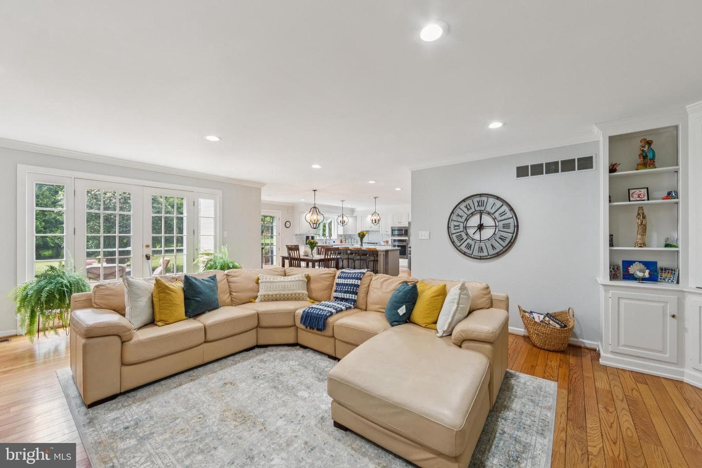 717 Evans Road photo 11