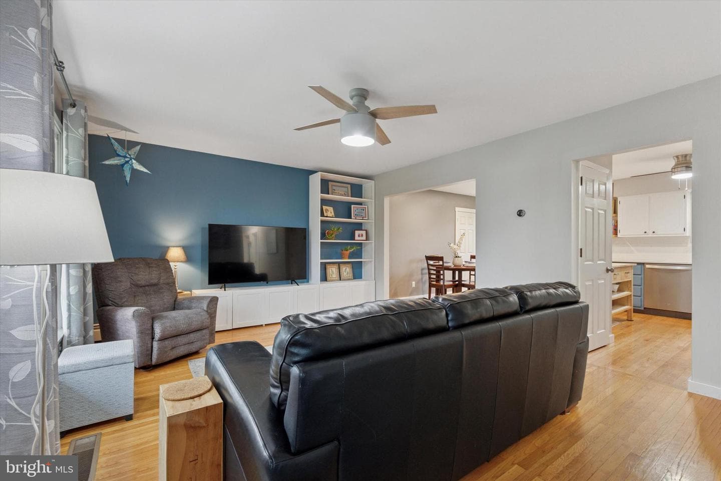 318 Bow Lane photo 2