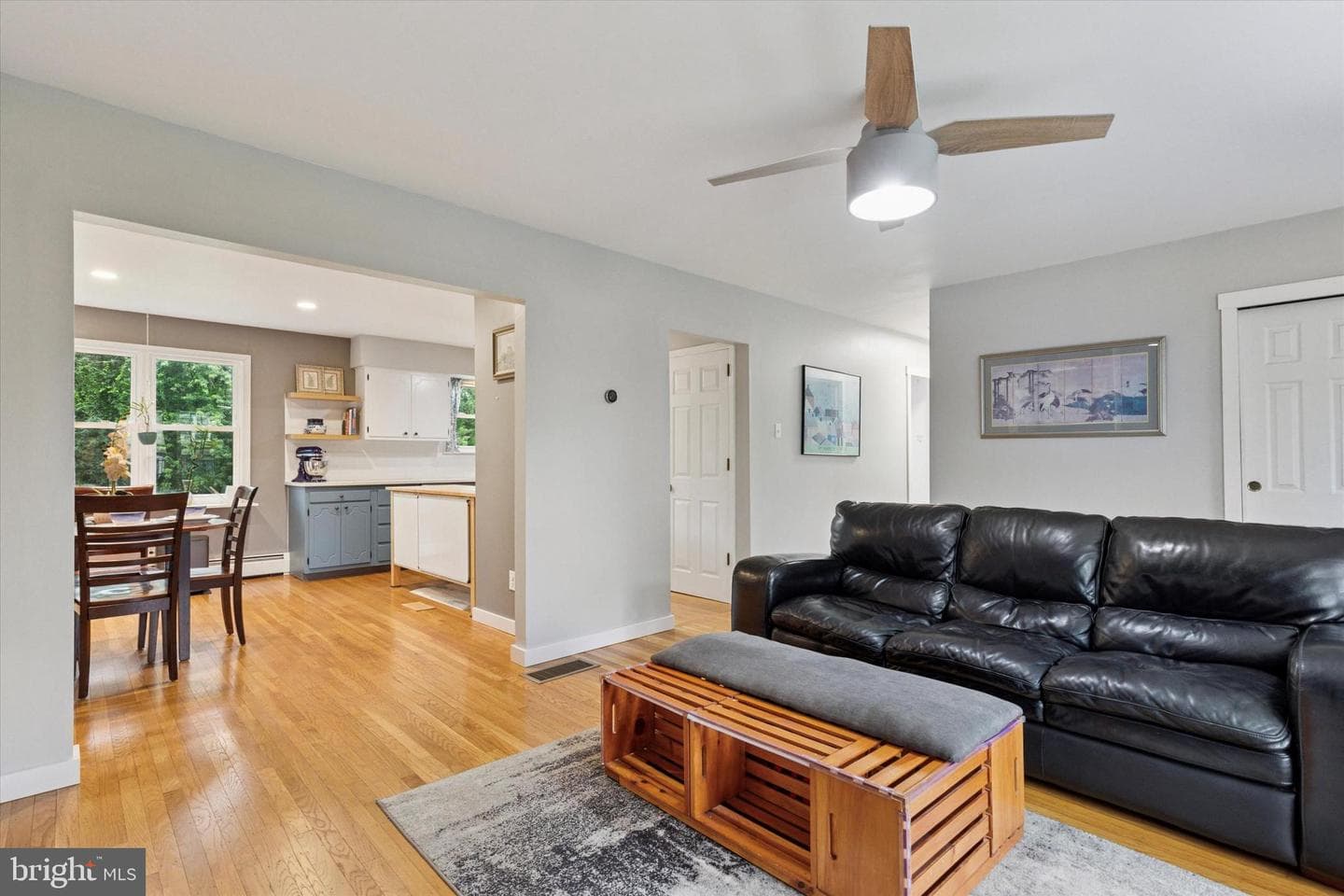 318 Bow Lane photo 4