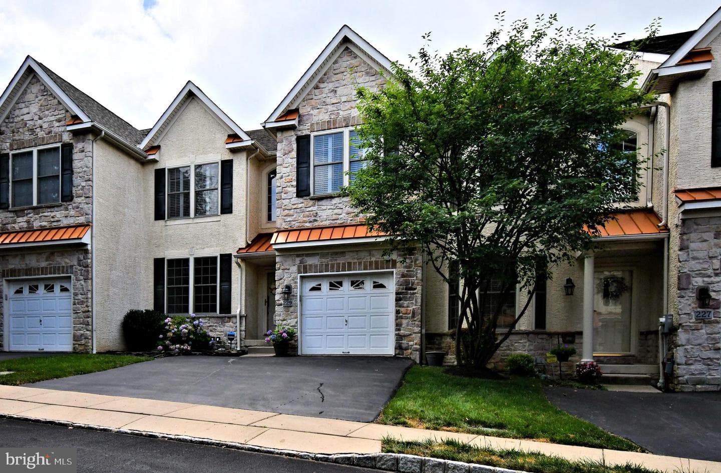 229 Barefield Lane photo 1