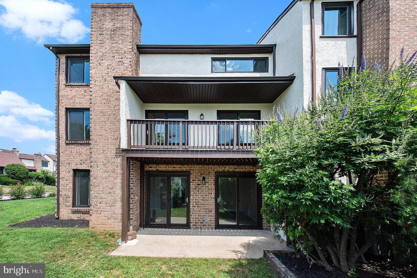 2803 Jefferson Court photo 4
