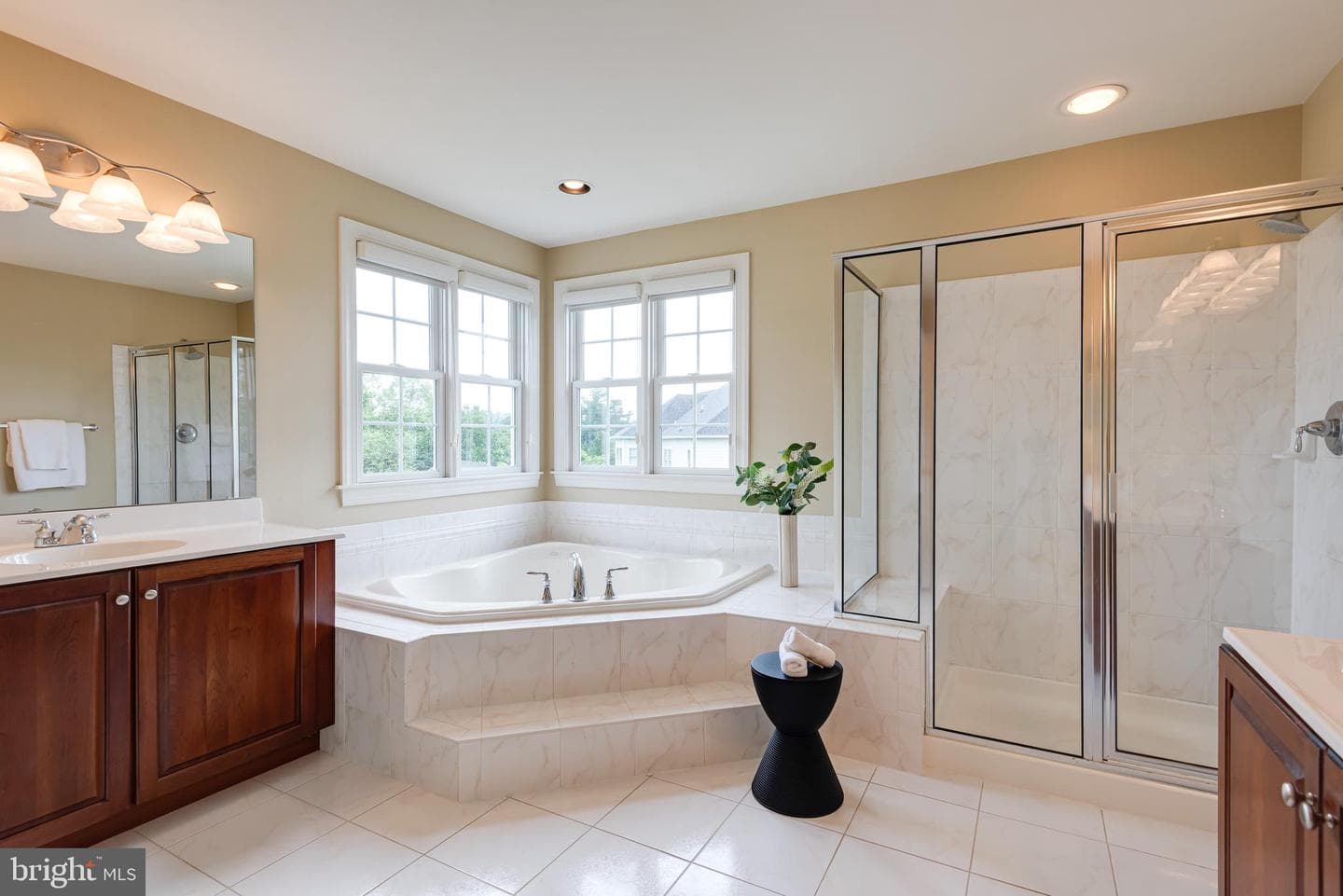 4040 Steeplechase Drive photo 26