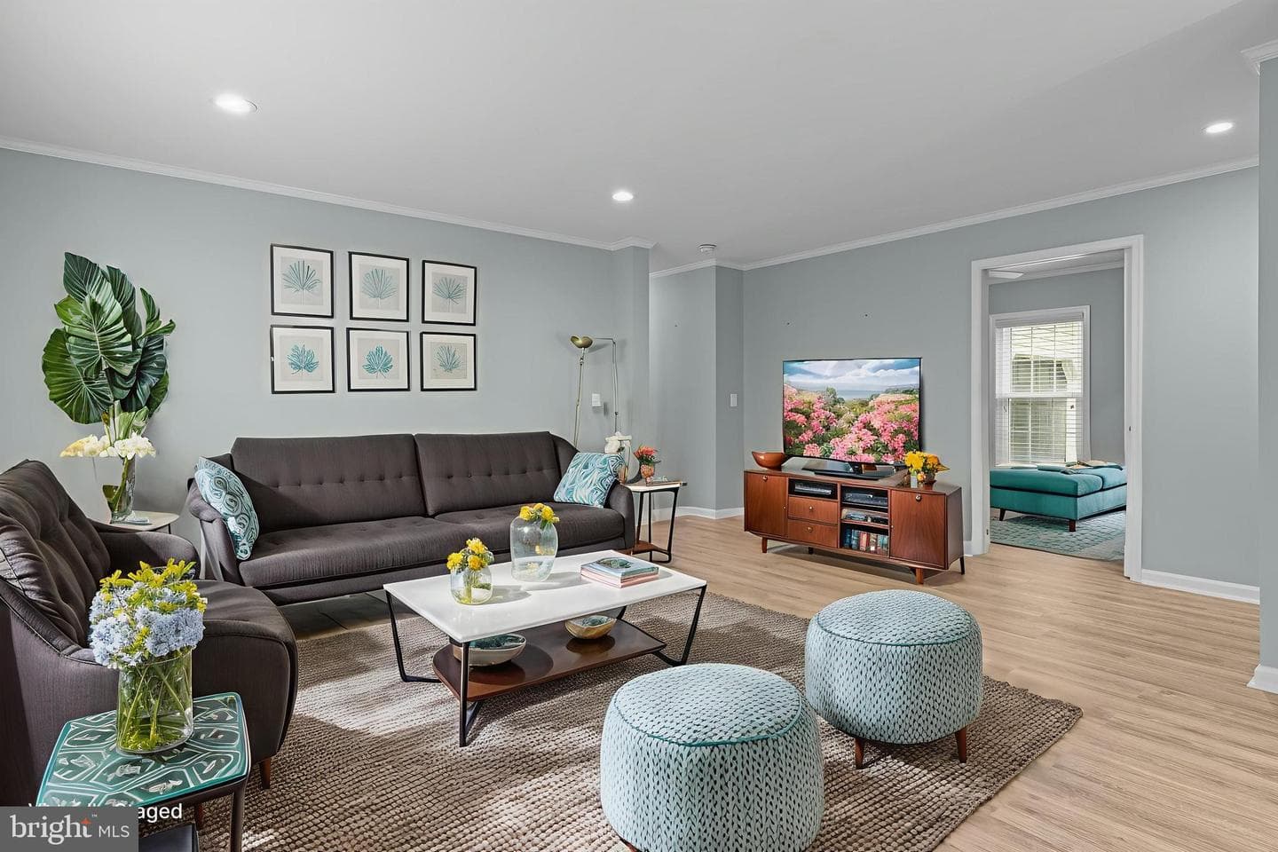620 Eucalyptus Way photo 5