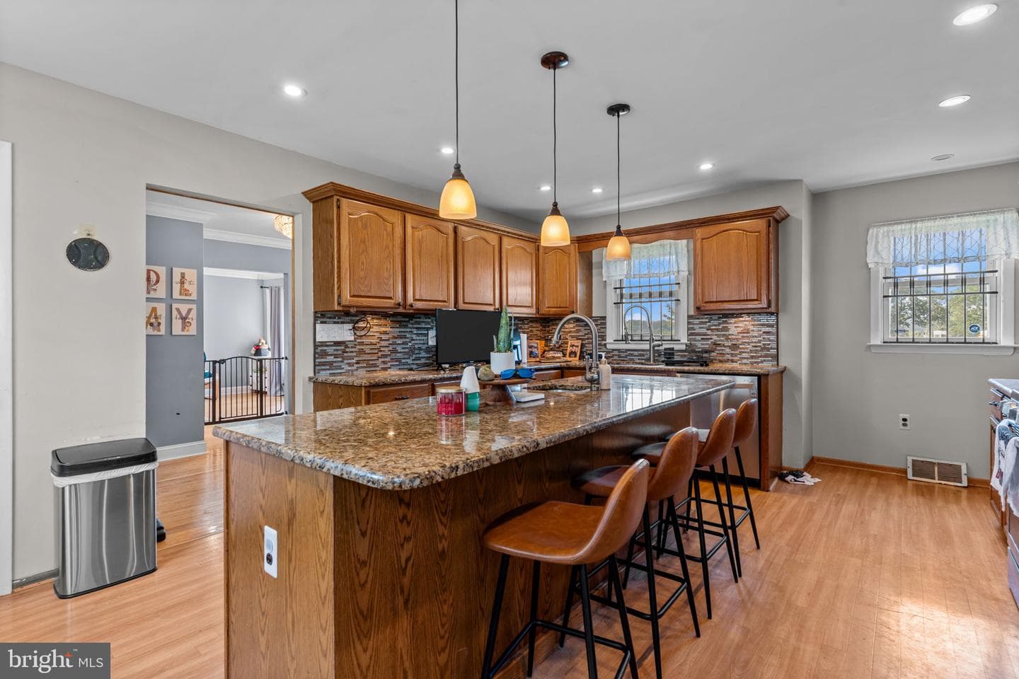 2445 Hamilton Avenue photo 14