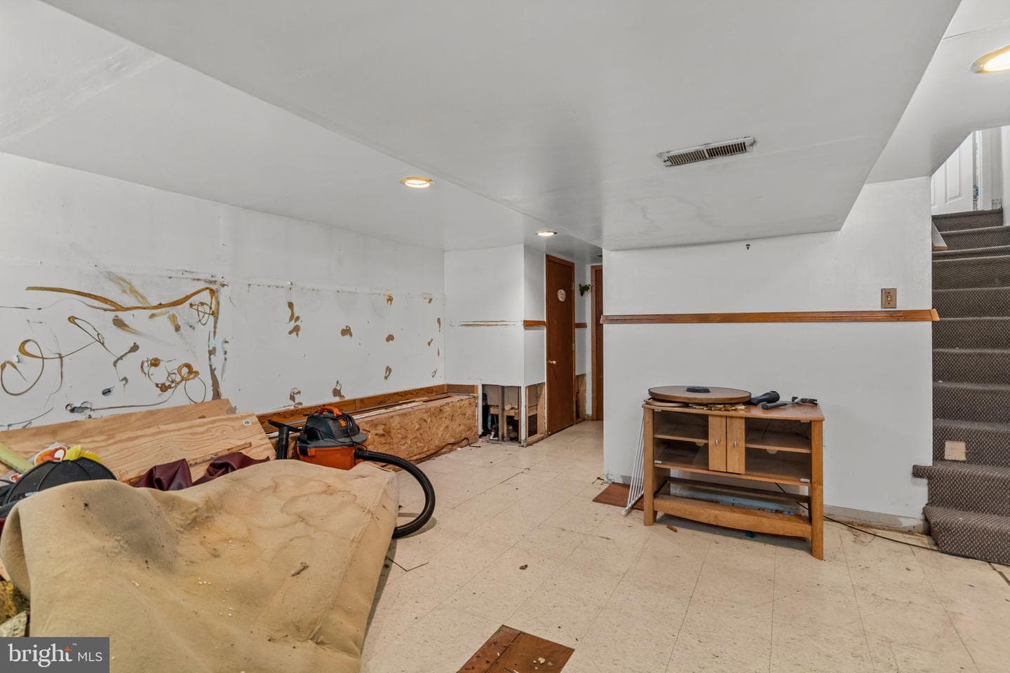 2445 Hamilton Avenue photo 24