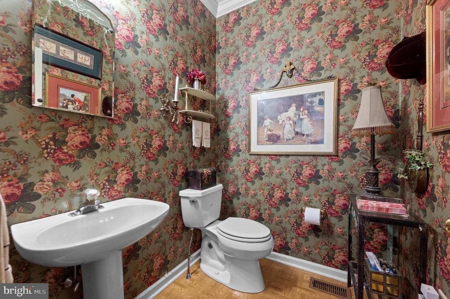 272 Mallard Drive E photo 19