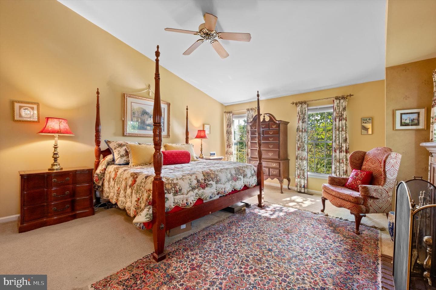272 Mallard Drive E photo 22