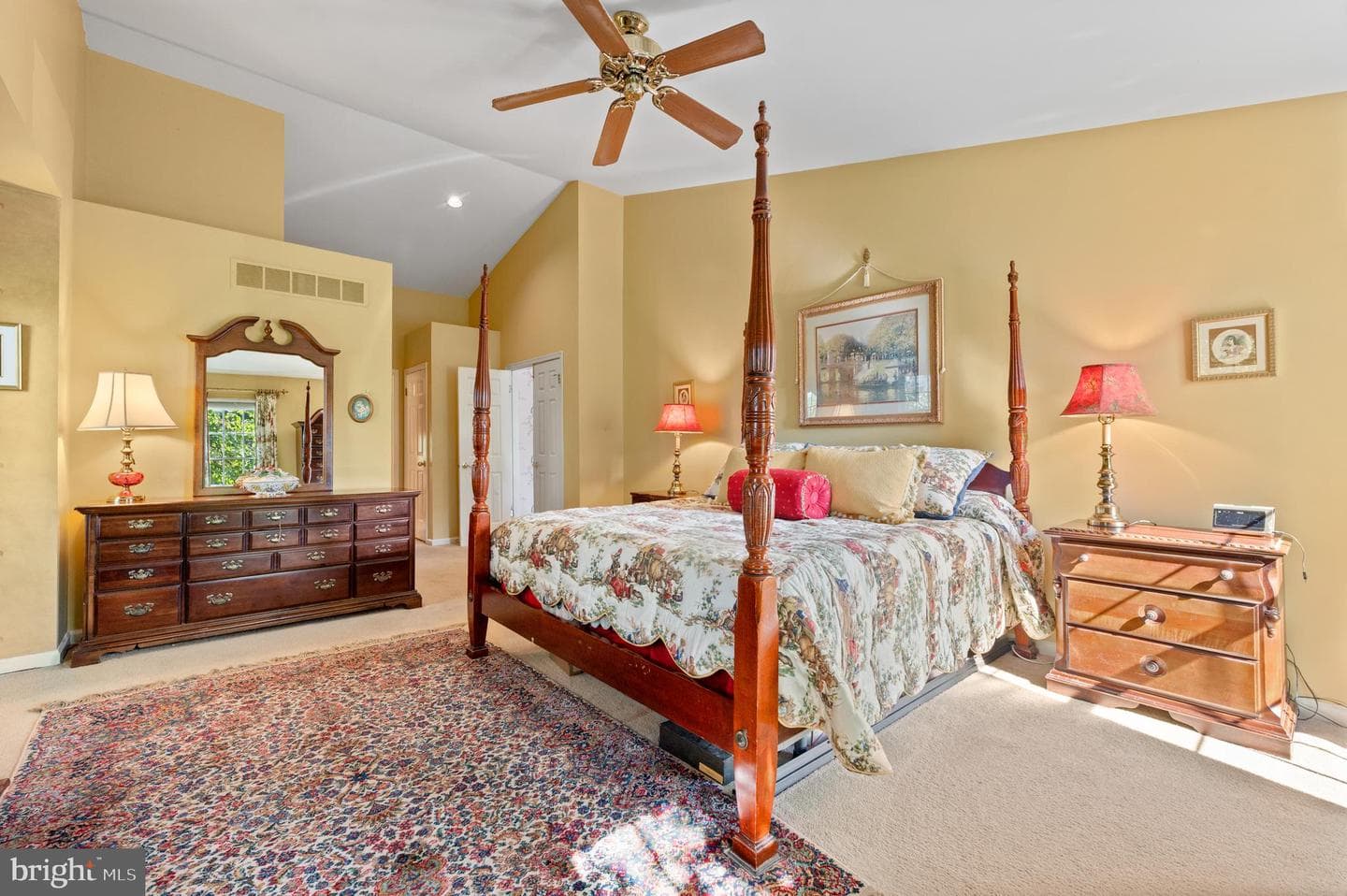 272 Mallard Drive E photo 23