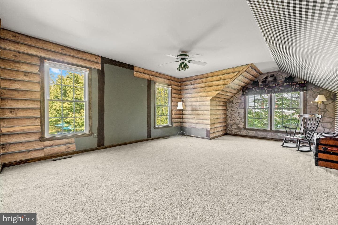 272 Mallard Drive E photo 30