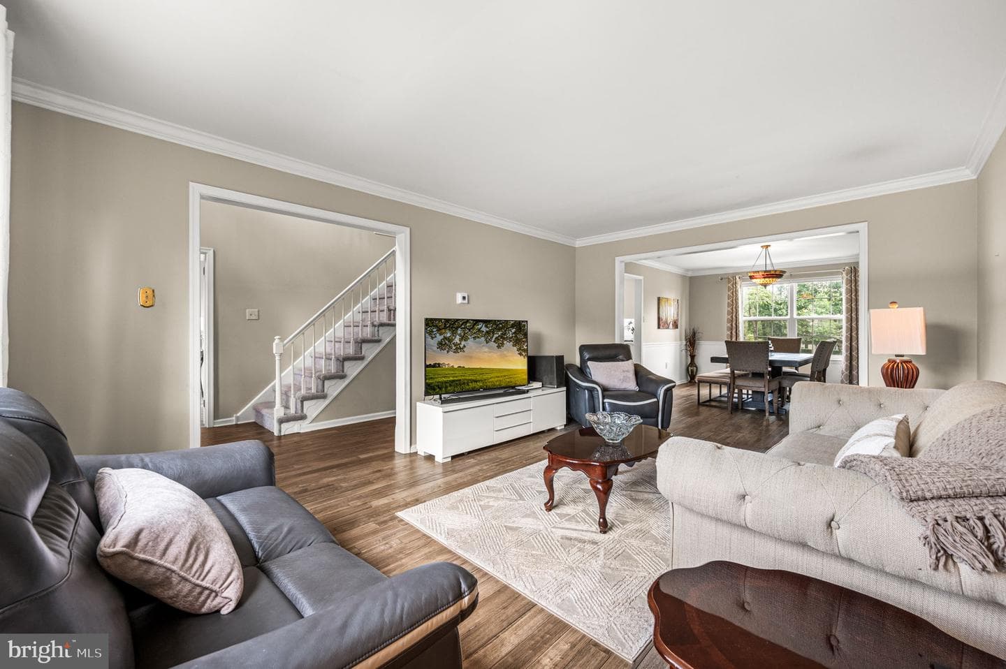 8021 Fair View Lane photo 4