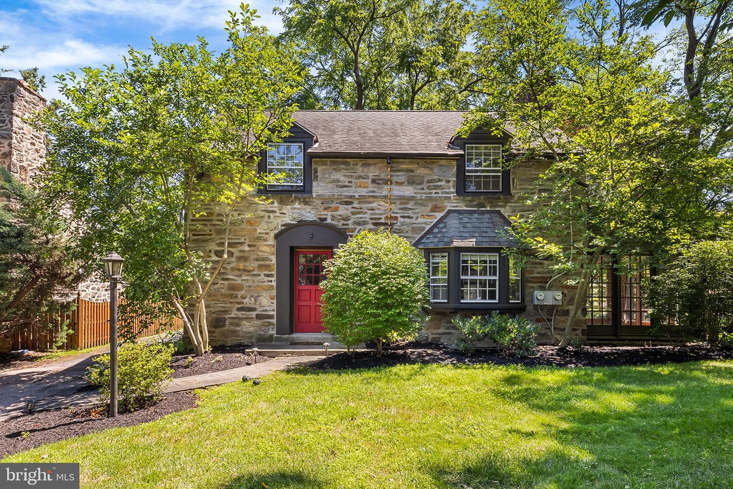 533 E Wynnewood Road photo 1