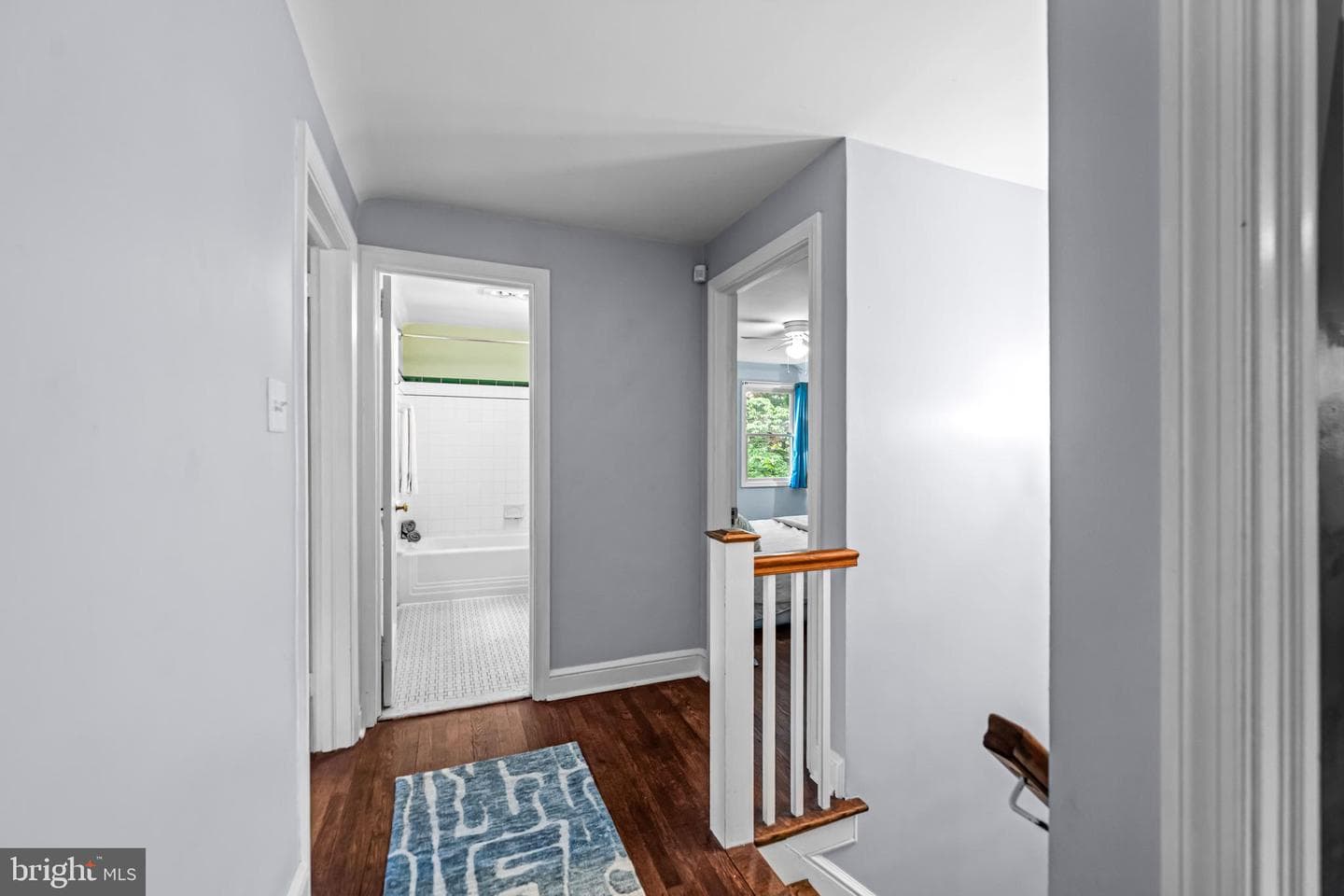 533 E Wynnewood Road photo 24
