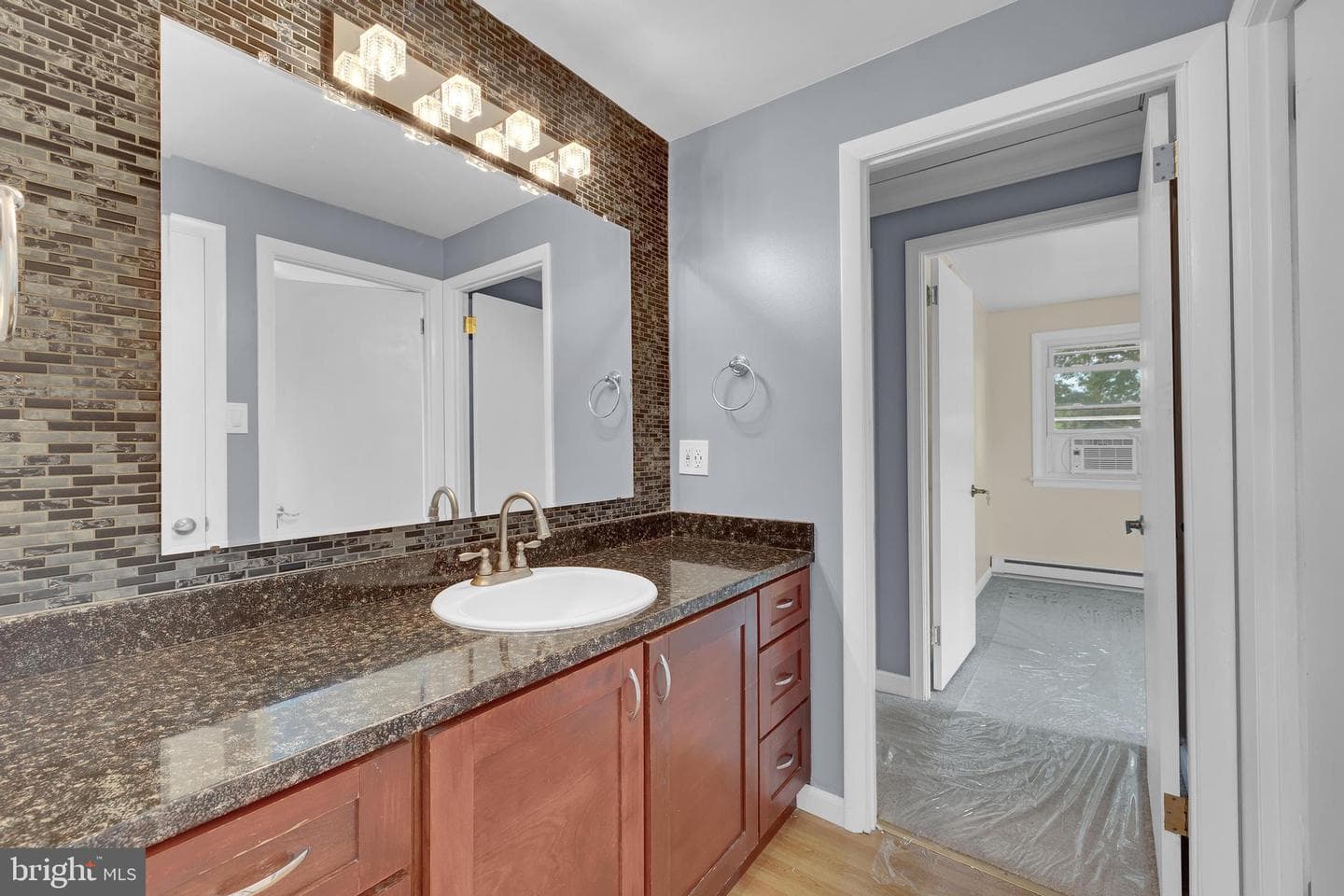 536 State Street photo 20