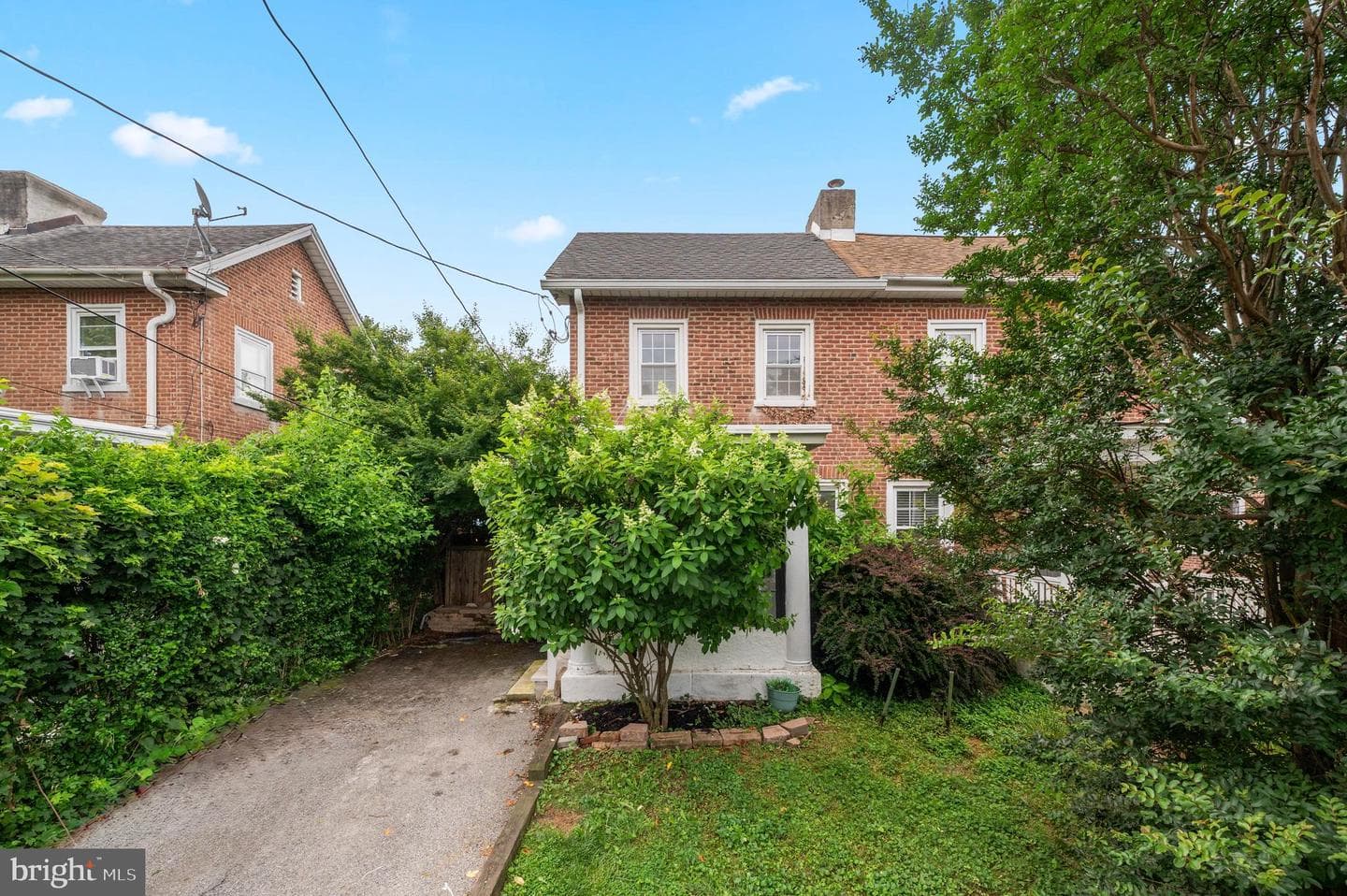 135 Simpson Road photo 2