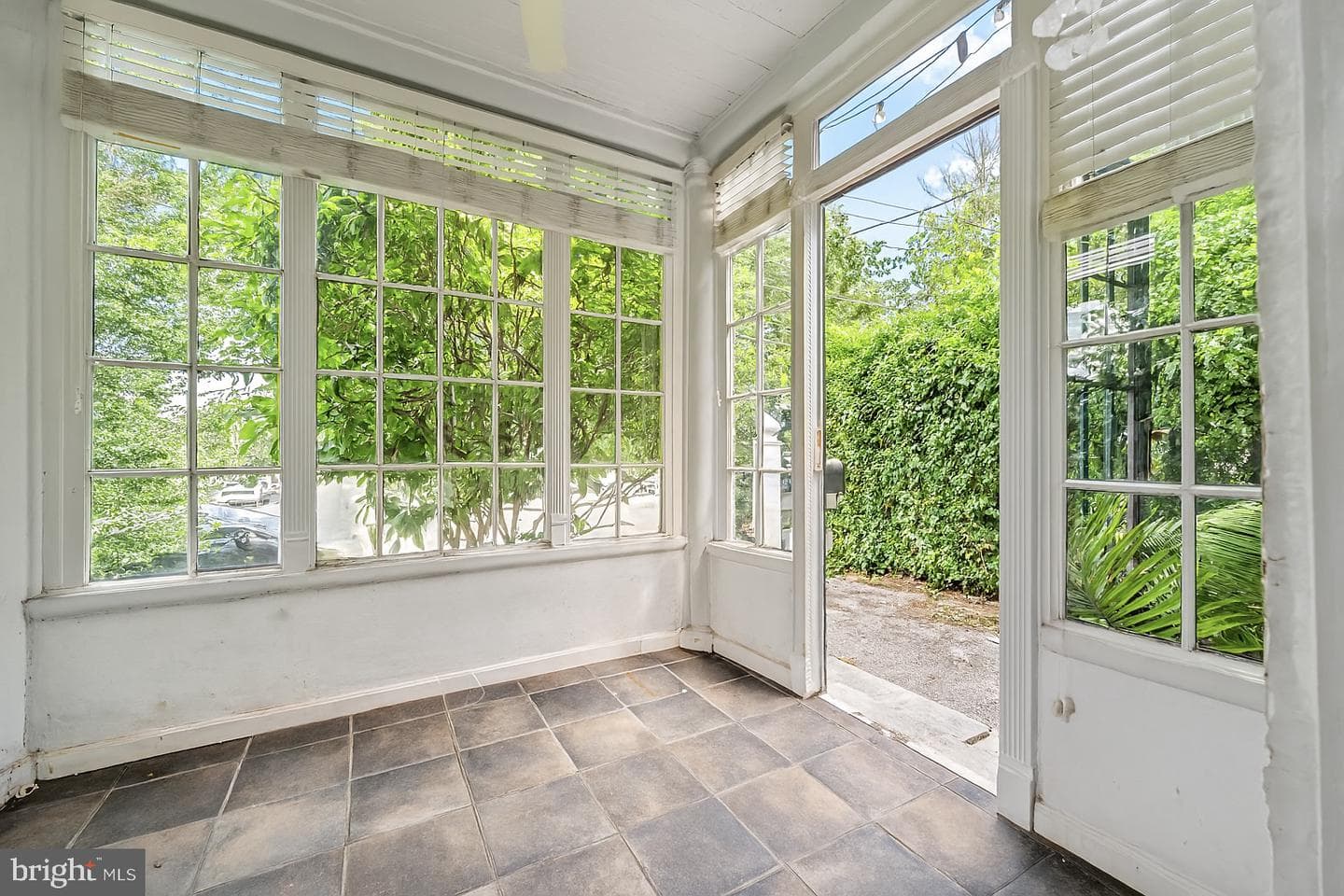 135 Simpson Road photo 5