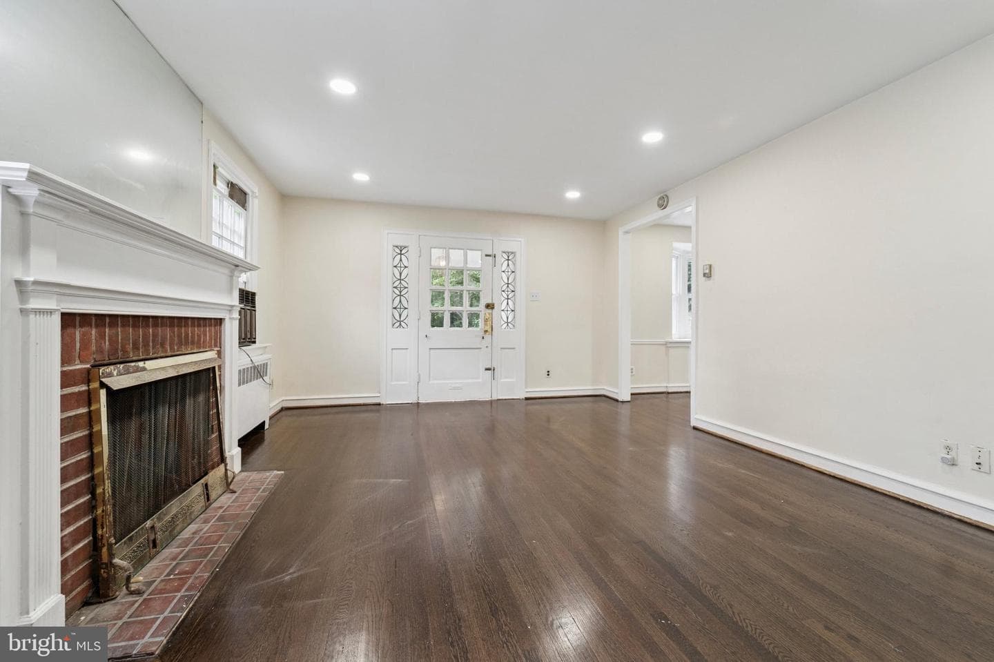8427 Limekiln Pike photo 5
