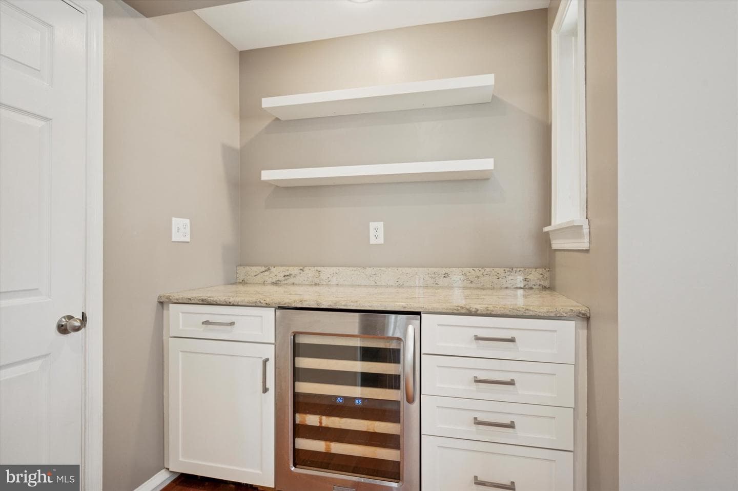 416 Carlton Avenue photo 15