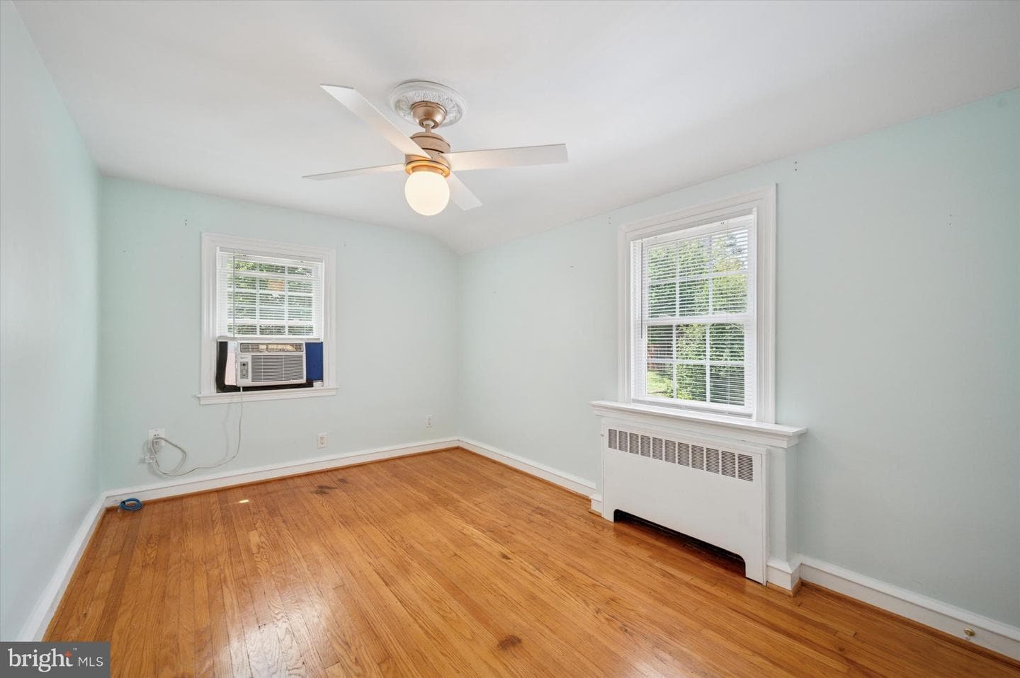 416 Carlton Avenue photo 24