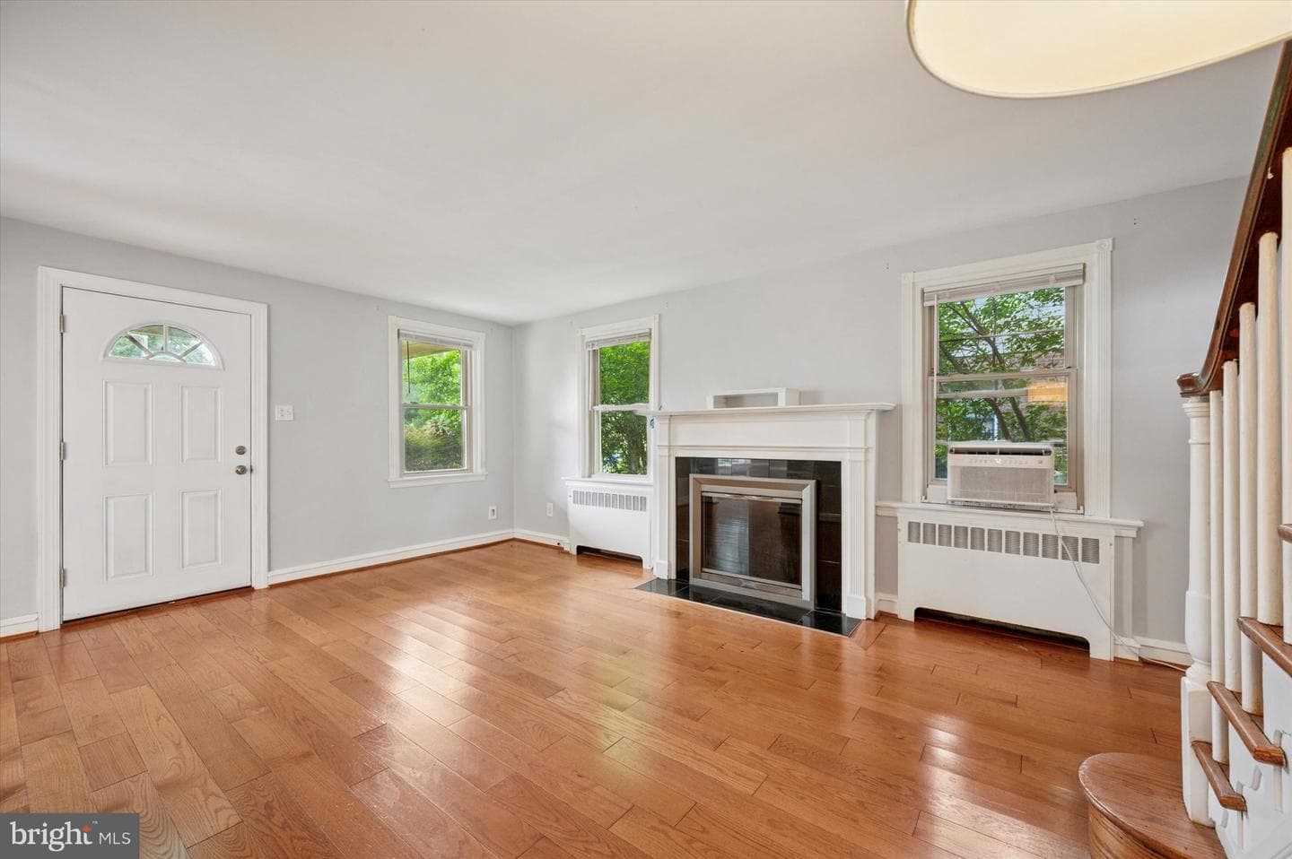 416 Carlton Avenue photo 8