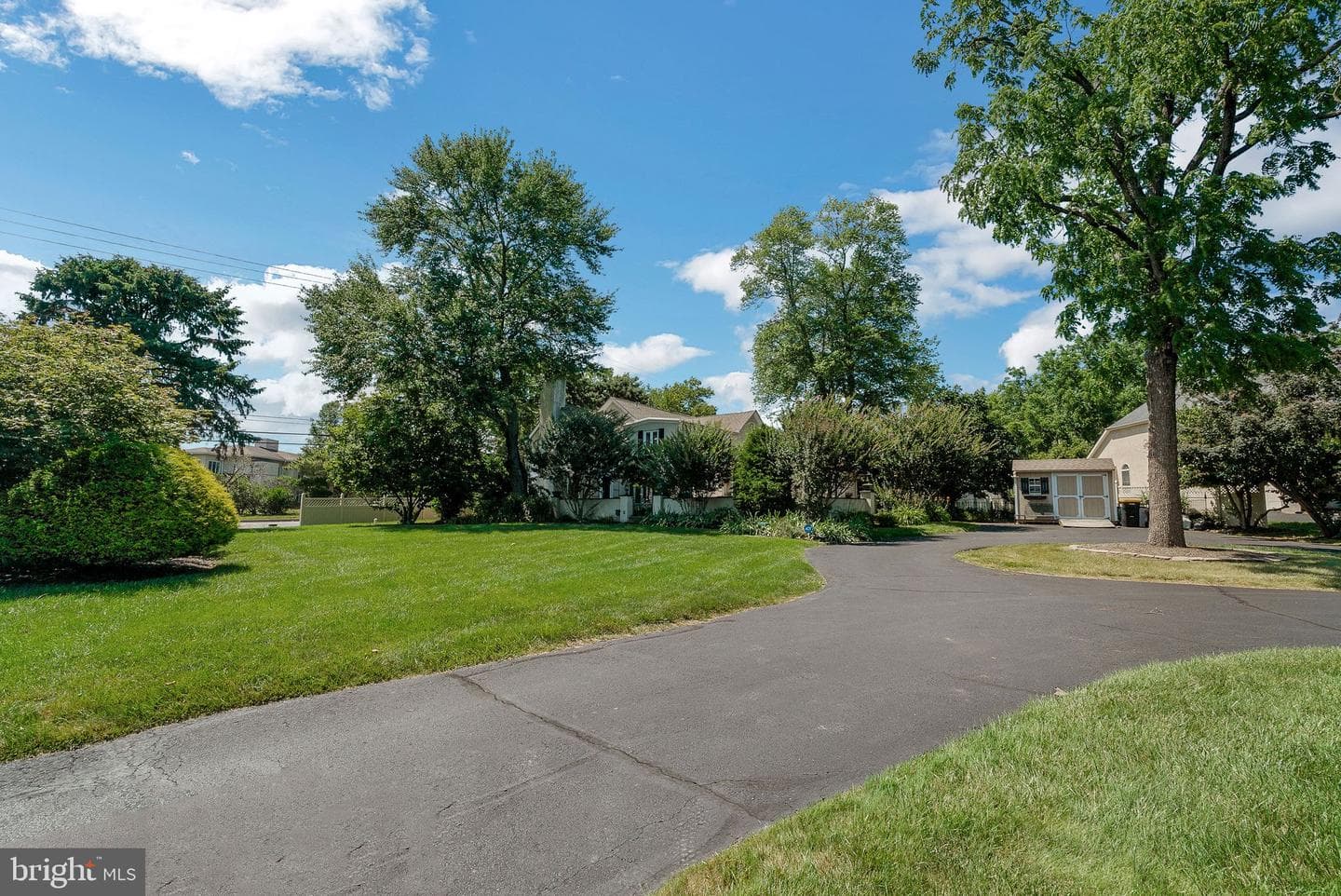 750 Annes Court photo 37