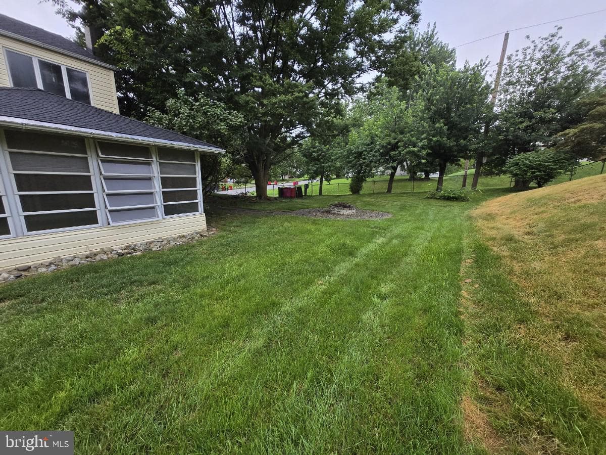 520 Deerfield Drive photo 8