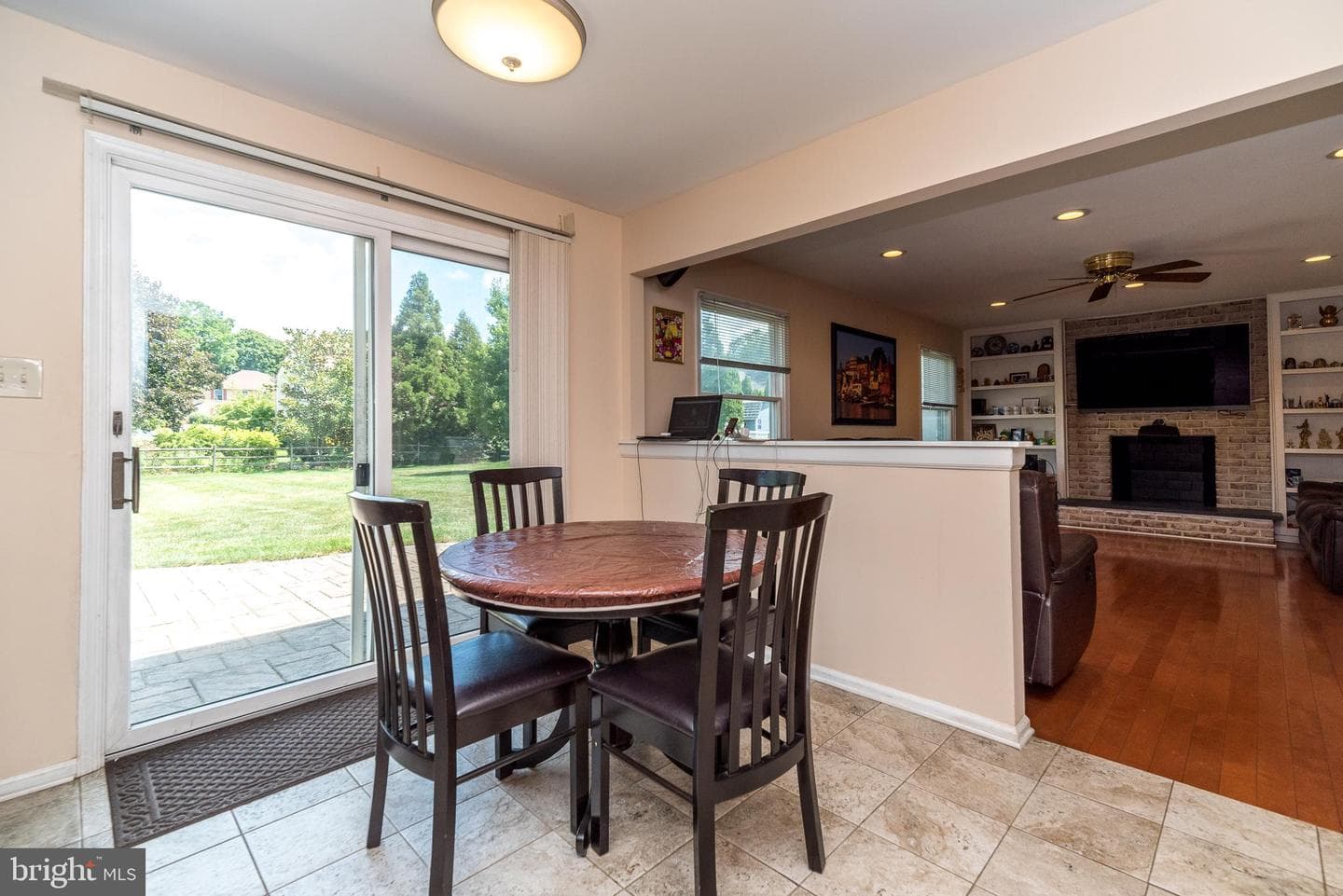 1783 Talbot Road photo 20