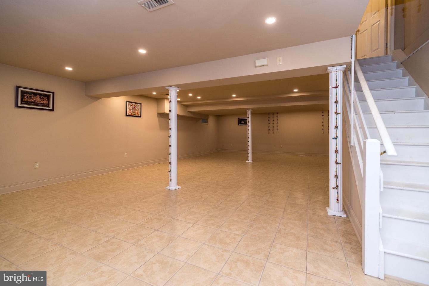 1783 Talbot Road photo 44