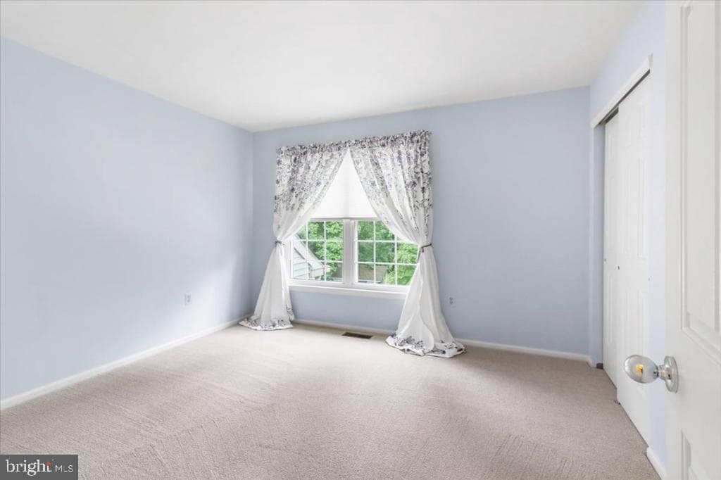 109 Knoll Drive photo 31