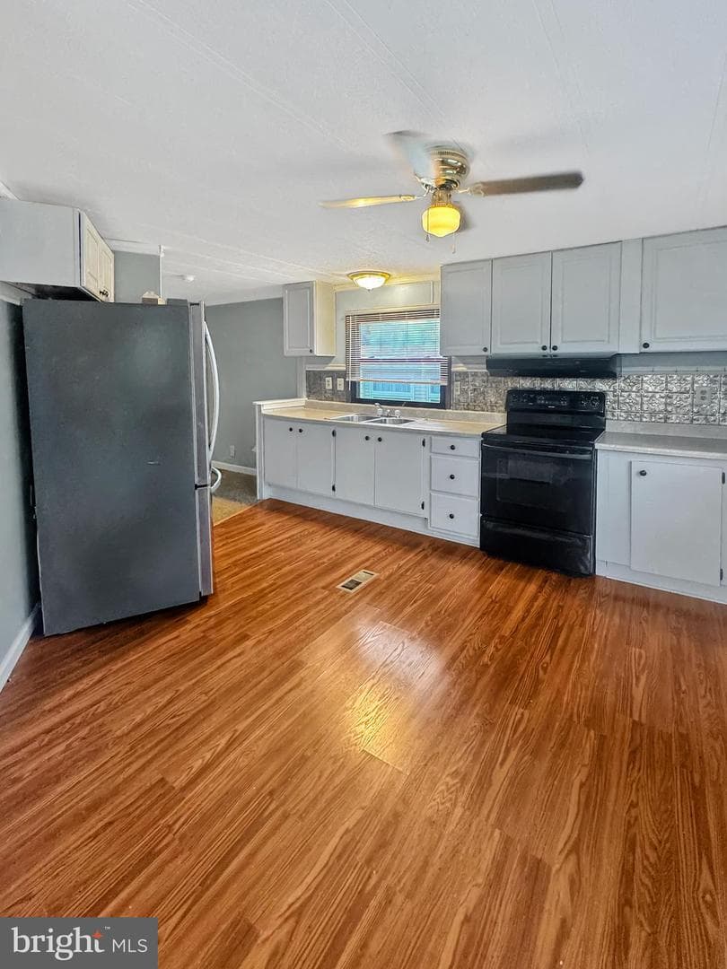 2917 E High Street #69 photo 5