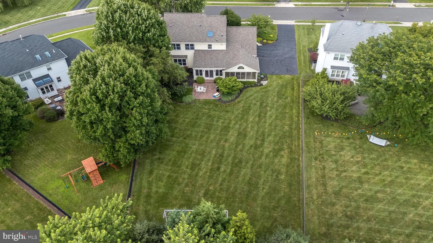 728 Castlewood Drive photo 81
