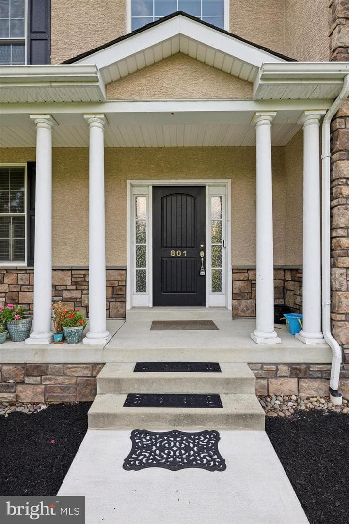 801 N Park Avenue photo 4