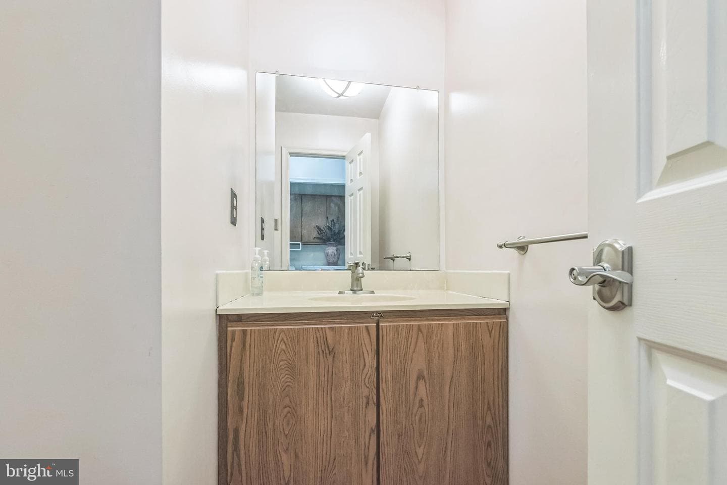130 Goshen Road photo 8